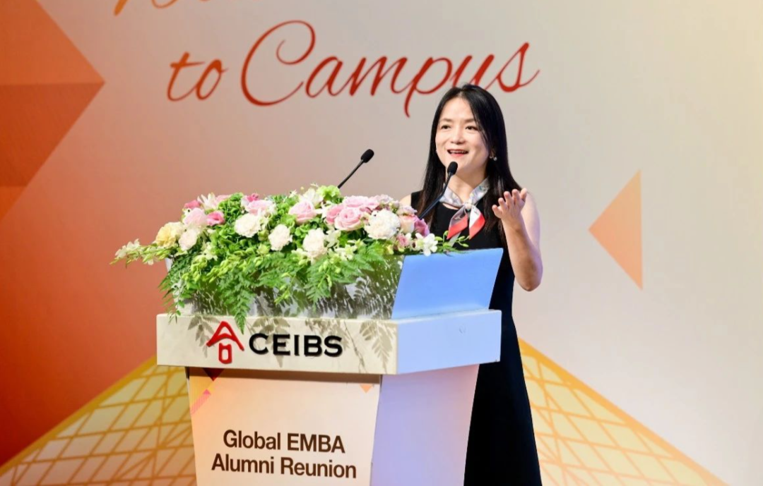 Ms Isa Luo