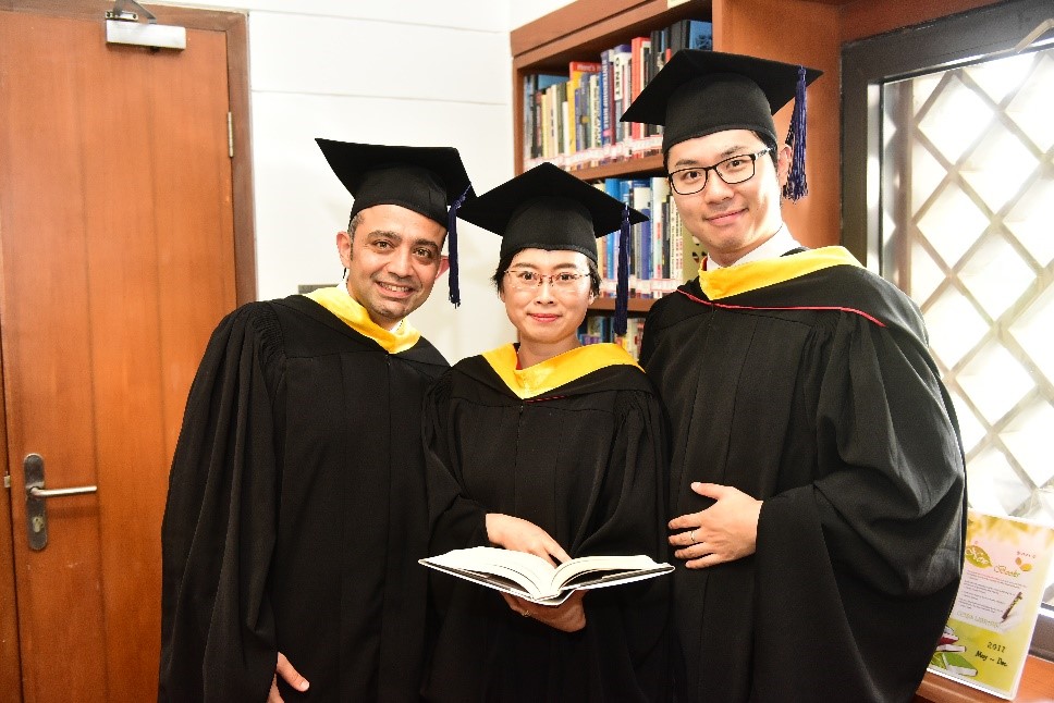 Onur and his fellow Global EMBA getting ready for graduation